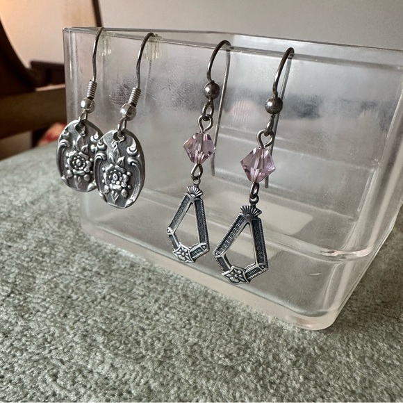 Bundle of art nouveau style earrings and necklace in silver tone - Picture 12 of 12